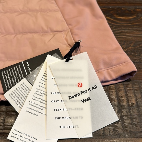 Lululemon Down For It All Vest. Misty Rose. Size 8. - Picture 2 of 4